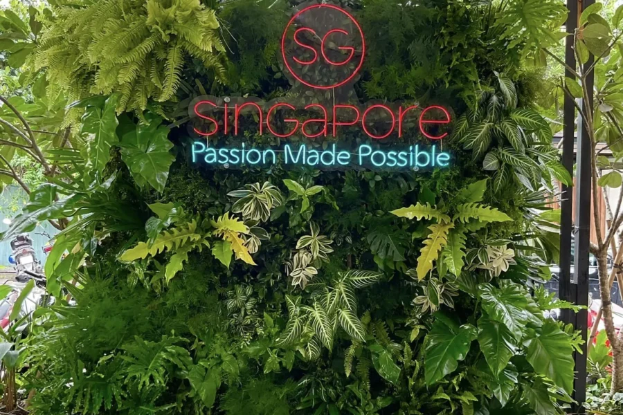 tường cây sự kiện Taste Obsession Singapore tại điểm chụp hình